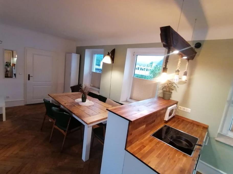 Voll Ausgestattete Wohnung Mit Moselblick Alf Exterior photo